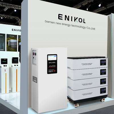200AH 48V zonnebatterij met touchscreen en ingebouwde BMS-lithiumbatterij